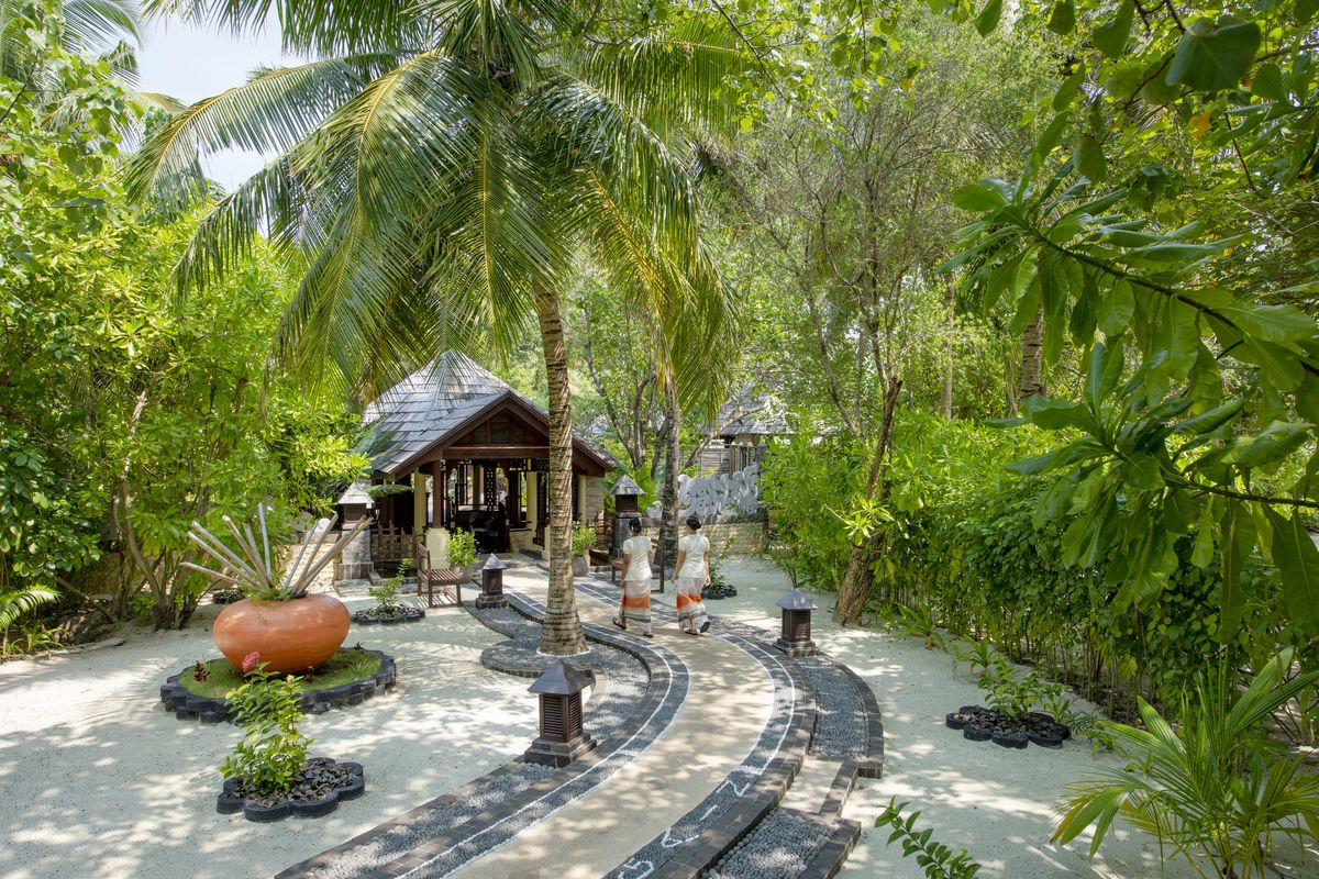 Paradise Island Resort Spa Maldives 5