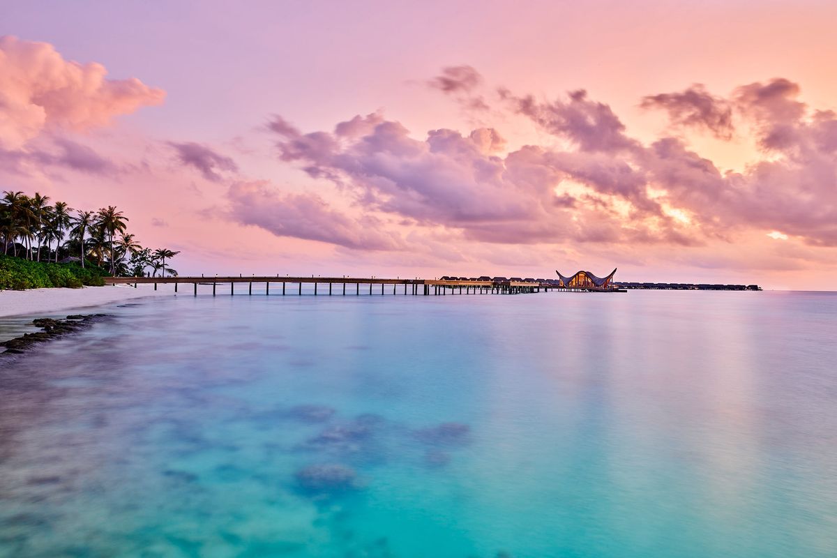 Мальдивы розовый закат